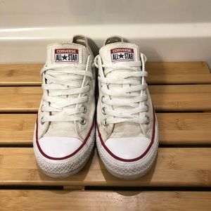 Converse size 7.5 W 5.5 M